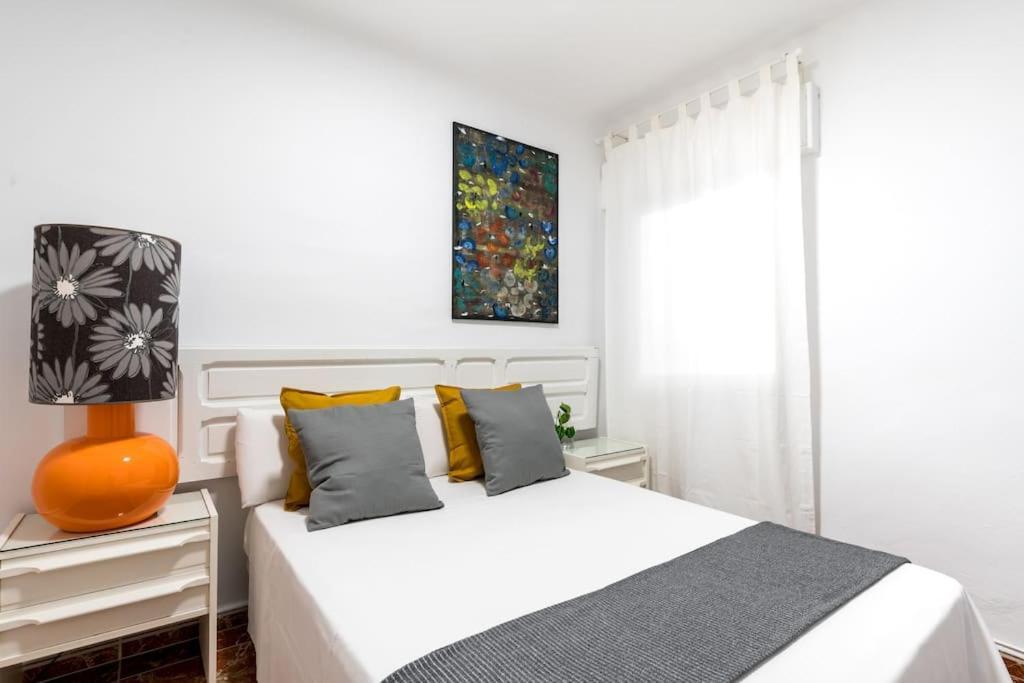Santa Justa Urban Apartment Seville Exterior photo