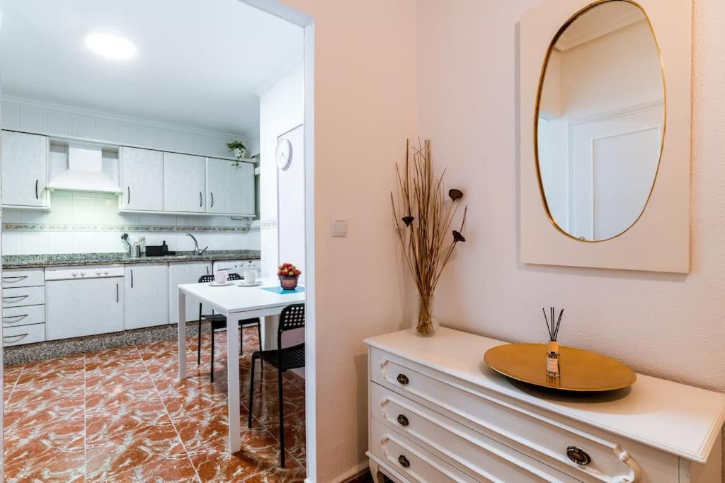 Santa Justa Urban Apartment Seville Exterior photo